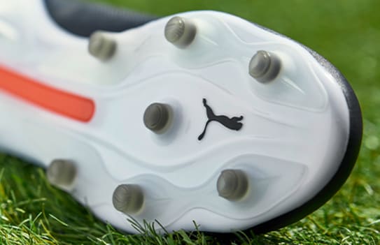 Puma exec sales football boots